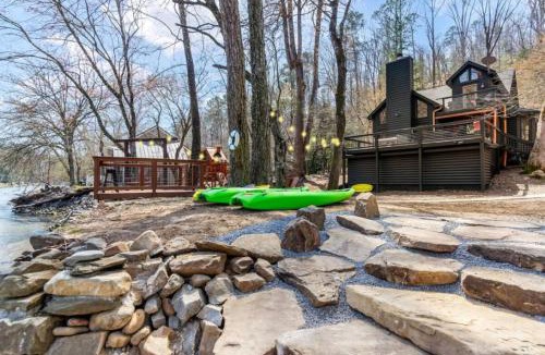 Ellijay House | Riverfront Cabin, Tubing, PlaySet, Resort