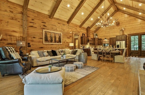 Ellijay Cabin | Riverscape | Ellijay, GA