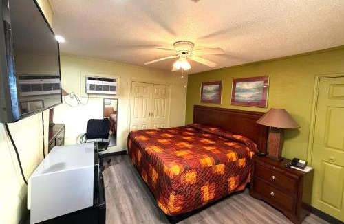 Elba Hotel | Riviera Motel Elba Near Enterprise US 84