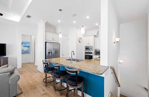Panama City Beach Villa | Robin`s Nest on 30A 5* New Golf Cart