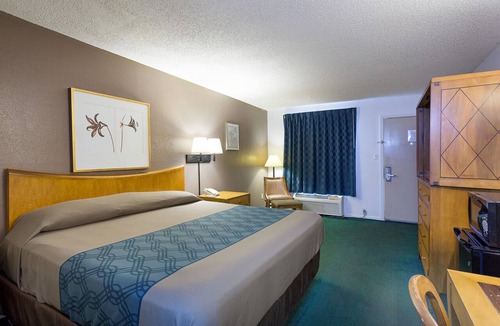 Lake City Hotel | Rodeway Inn Lake City I-75
