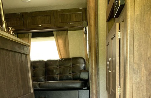 Geneva House | RV in Paradise - peaceful location near Oviedo, Sanford and Lake Mary