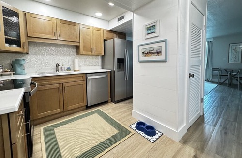 Villa Sabine Condo | Sabine 1E Couples Getaway Freshly Remodeled- Brand New Everything!