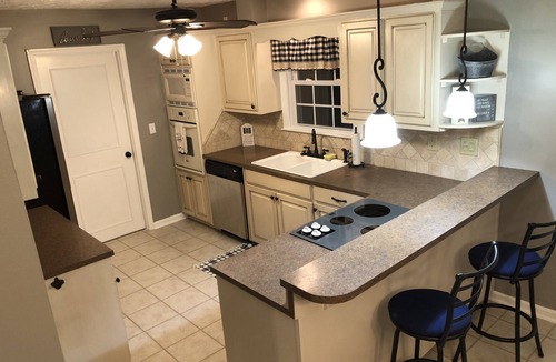 Columbus House | Safe, quiet neighborhood, minutes to Ft. Benning, CSU, downtown Columbus