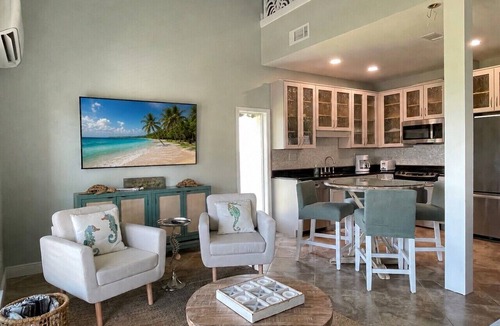 Villa Sabine Condo | Sand Dollar W212 Bayfront Escape- Gorgeous Sunset Views, Bikes Included!