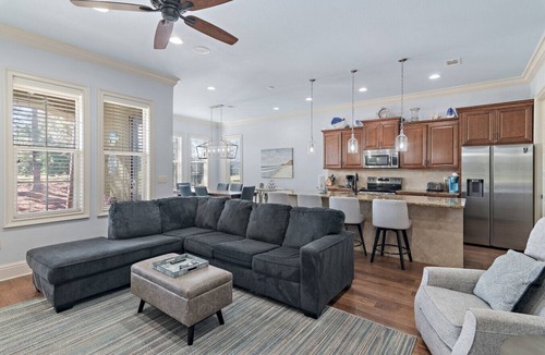 Villa Lago House | Sandestin Dream | Golf, Stream, Beach, Golf Carts