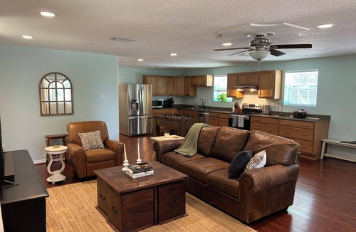Melrose House | Santa Fe Lake Front with Canal for your Boat