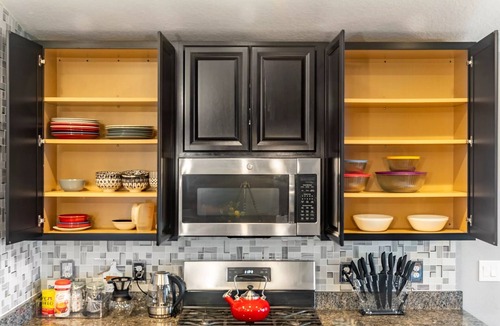 Plymouth House | Sapphire Island/King bed “Rock Springs/Wekiva”