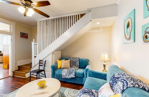 Historic Downtown Savannah House | Savannah Bright