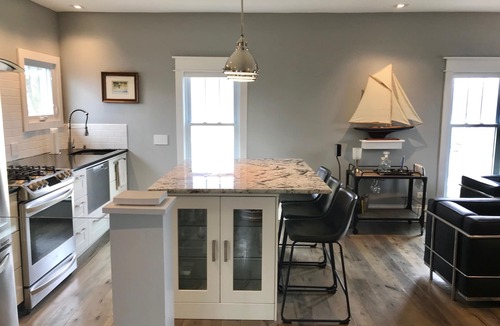 Charlevoix Apartment | SAVE. 30% UNTIL JUNE 16 2026. ONE BLOCK DOWNTOWN HARBOR AND RESTAURANTS