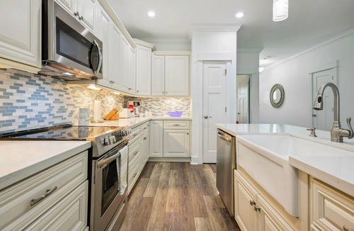 Long Beach House | Scenic Sandpiper by the Shore