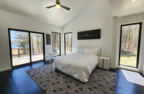 Walkerville Cabin | School Section Lake View 3-Bedroom Walkerville