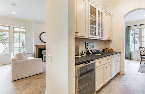 Tang-O-Mar House | Seas To Tango by AvantStay | 2 Mins to Beach!