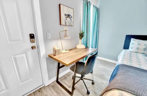 Fort Walton Beach Apartment | Seaside Escape 2 - Cozy Coastal Getaway with Patio