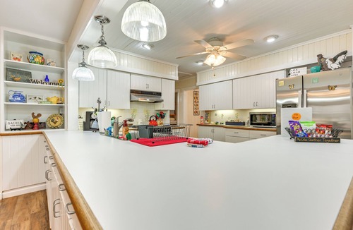 Pine Mountain Valley Cabin | Secluded Hamilton Cabin Retreat w/Private Lake!