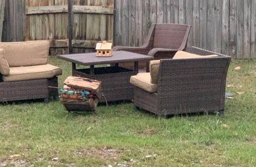 Slidell Cottage | Secluded Plenty Parking 2BR Cottage Boats/RV’s. Trailer se/Cars-Safe Parking
