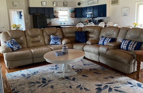 Heflin House | Secluded Shades of Blue Lake Bistineau Sunsets Sleeps 19