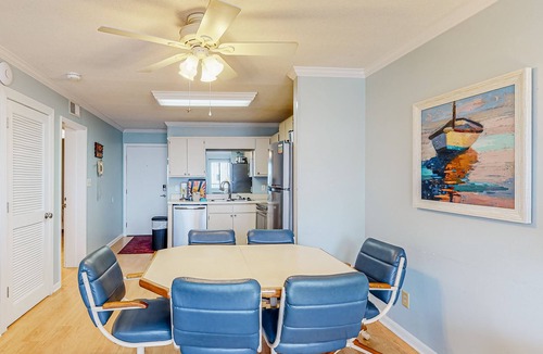 Fort Morgan Condo | Second-floor ocean view condo with WiFi, shared pools, central AC, & shared W/D