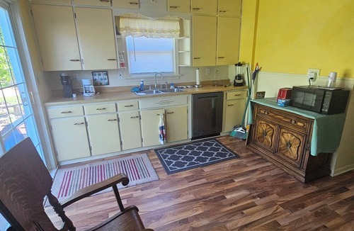 Ferrysburg House | Serene 4-bedroom house with AC in Spring Lake with old fashioned charm.