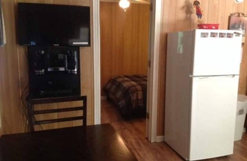 Bogalusa Cabin | Serene Camp Cabin