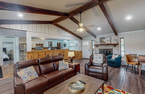 Wilmer Cabin | Serene Farm House with Expansive Land, Hot tub and Peaceful Pond Views