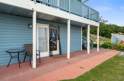 Mayfield Apartment | Serene Lakefront Getaway at Fife Lake Lodge