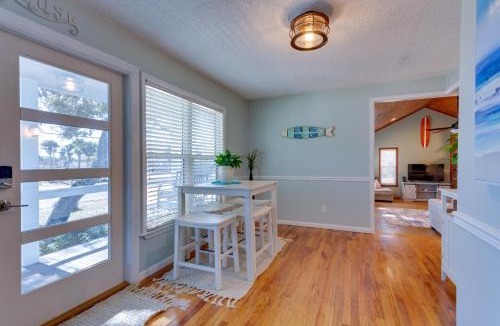 Holiday Harbor House | Serene Pensacola Vacation Rental w/Gas Grill
