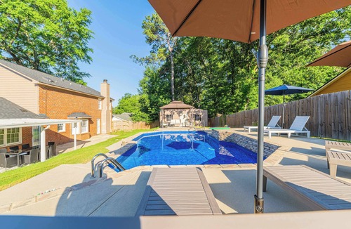 Columbus House | Serene Pool retreat w/Games Near Fort Moore