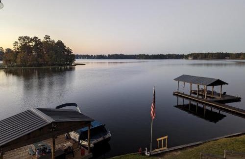 Titus House | Shad Cove Lake Rentals