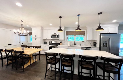 Crane Hill Cottage | Shady Pine Landing - Renovated Cottage at Smith Lake, Crane Hill