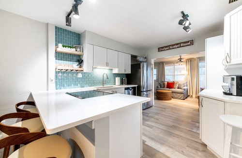 Ocean Breeze Estates House | Shore Fun By the Sea - 5 min walk - private beach approach