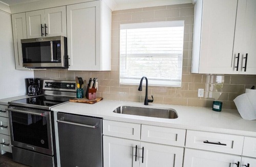 Freeport Cottage | Short drive to the beautiful 30-A beaches! Cozy Riverwalk Landing Cottage 6-F