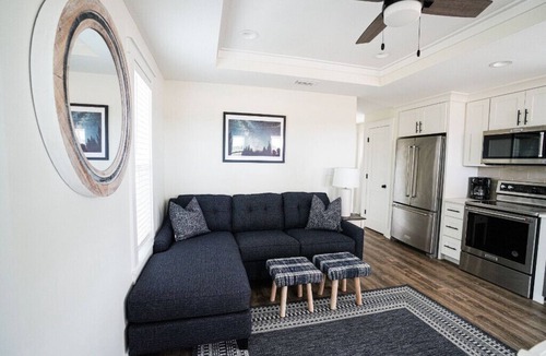 Freeport Cottage | Short drive to the beautiful 30-A beaches! Cozy Riverwalk Landing Cottage 8-H