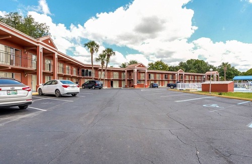 Silver Springs Apartment | Silver Springs FL|2 Queen Bed