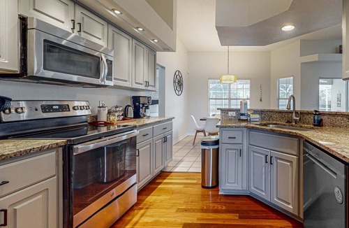 Ono Island House | Single-level home with fenced yard, private pool & washer&dryer