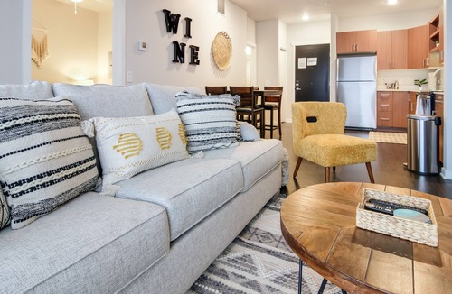 Traverse City Condo | Sip, Stay & Explore Traverse City Wine Country. Near all TC has to offer!