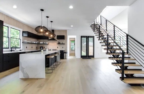 East Side House | Sleek & Beautiful New Luxury Home In Atlanta