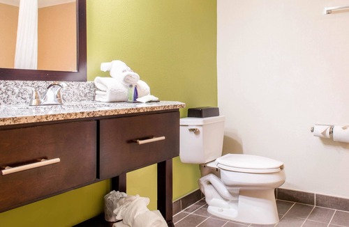 Metairie Hotel | Sleep Inn & Suites Metairie - New Orleans West