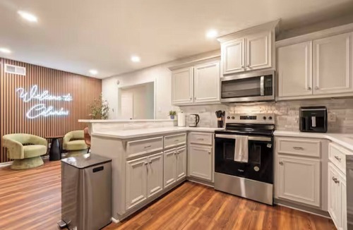 Columbus House | Sleeps 14, Hot Tub, Game Room, Fire pit, Pet-Friendly, Near Ft Benning & CSU