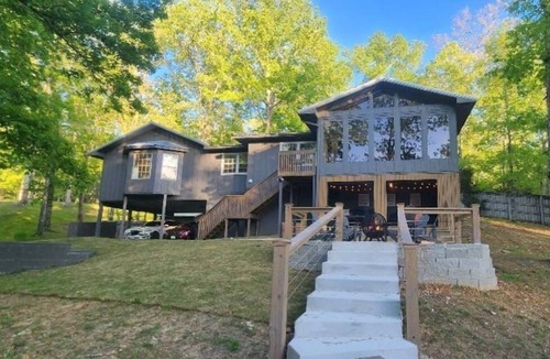 Jasper House | Smith Lake Home - Lake Front on Secluded Slough - Close to Jasper