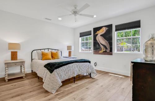 Gulfview Heights House | Snowbird-friendly home near the beach with large yard for dogs boats trailers