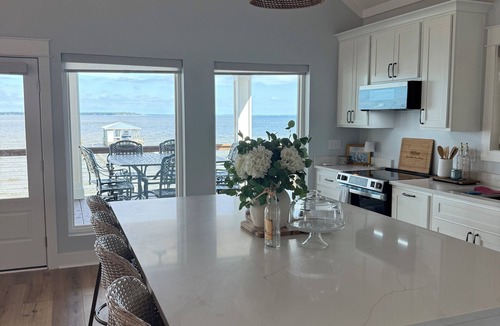 Ono Island House | Snowbirds and Fall/Winter renters- 4 bedroom house in Orange Beach on the water!
