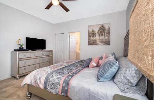 Loughman Resort | Solterra Resort 11 Bed 9 baths