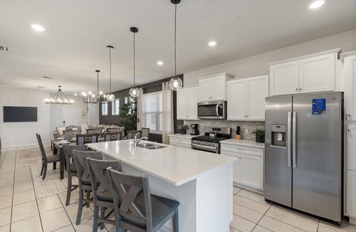 Loughman House | Solterra Resort 5 bedroom Private Pool/Spa Home