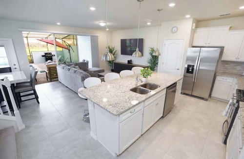 Loughman House | Solterra Resort 5Br w/Pool and Lazy River Resort