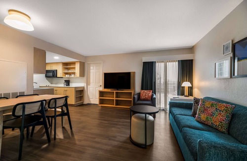 Florida Central Atlantic Coast Hotel | Sonesta ES Suites Orlando - International Drive