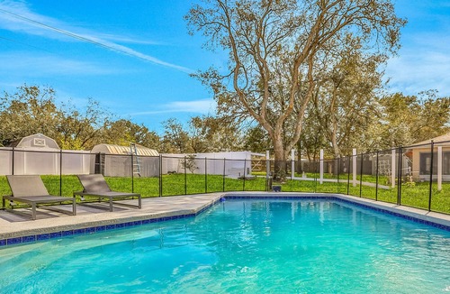 St. Augustine South House | Sophisticated dog-friendly home with pool, large enclosed yard, washer/dryer, AC