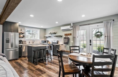 Glenn Haven Shores House | South Haven, Saugatuck, Glenn Shores Cottage, Private Lake Michigan Beach Access