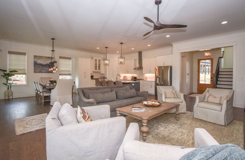Dadeville House | SOUTHERN CHARM-Enchanting 5BR house in new Magnolia Cove development-Waterfront!