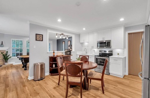 Mid-City Villa | Southern Charm: Streetcar, City Park, and French Q